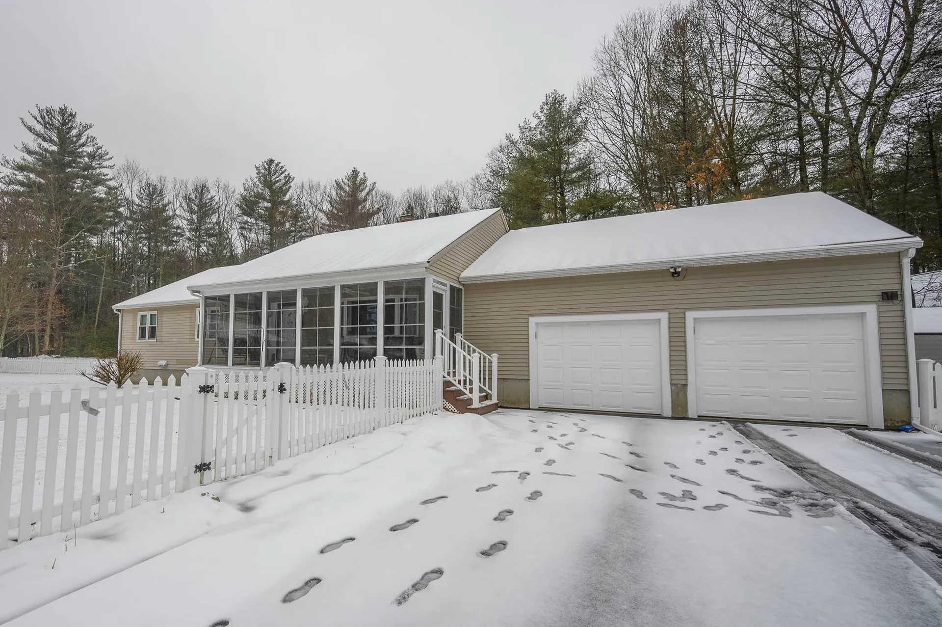 6 Hess Lane Seabrook NH 03874