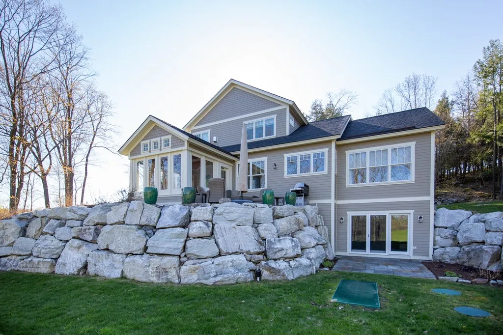 162 Autumn Hill Lane Shelburne VT 05482