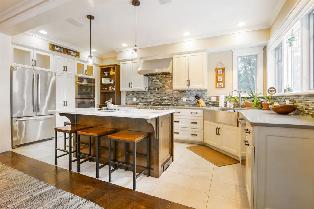 162 Autumn Hill Lane Shelburne VT 05482
