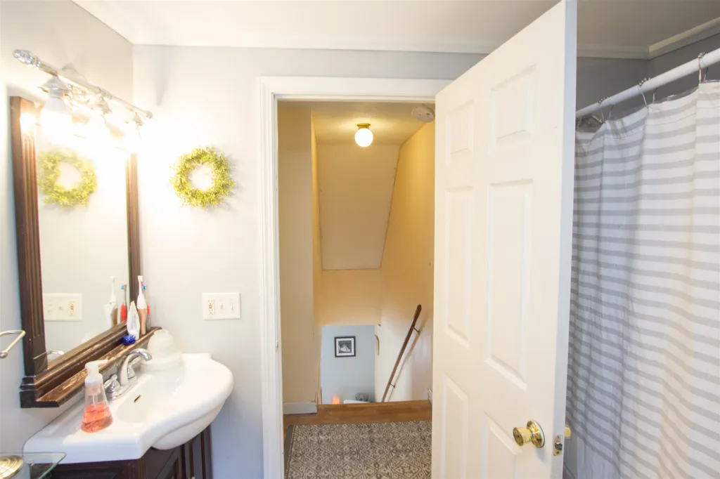 36 Lori Lane Burlington VT 05408