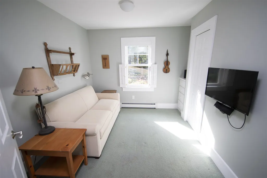 508 Little Sunapee Road New London NH 03257