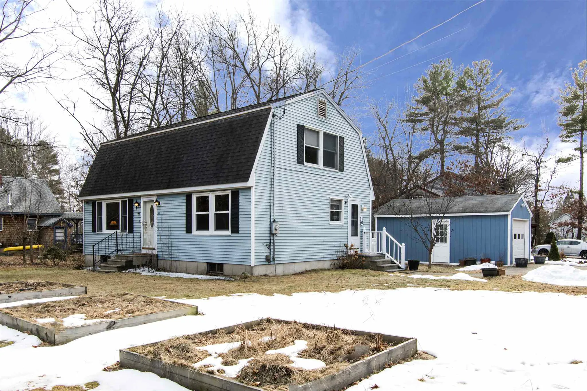 10 Lakeview Drive Dover NH 03820
