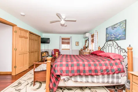 16 Dearborn Road Hill NH 03243