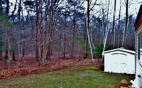 29 Hickory Avenue North Hampton NH 03862