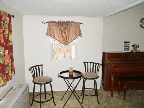 29 Hickory Avenue North Hampton NH 03862