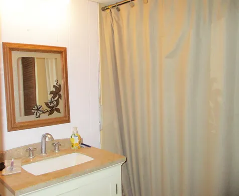 29 Hickory Avenue North Hampton NH 03862