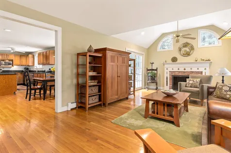 24 Surrey Lane Durham NH 03824