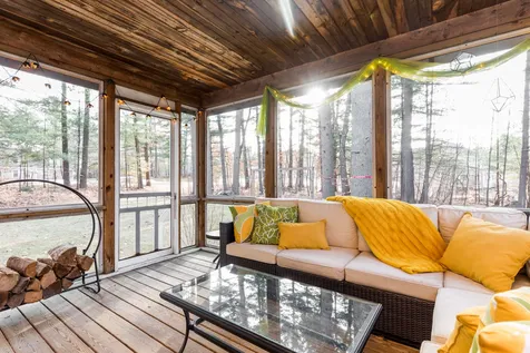 24 Surrey Lane Durham NH 03824