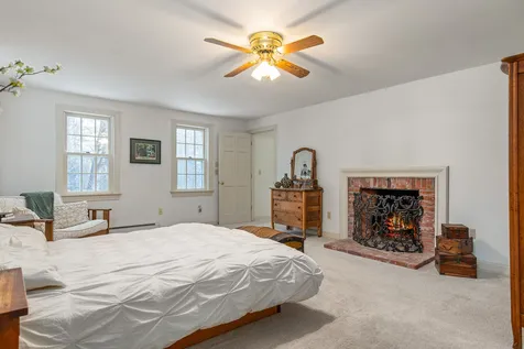 24 Surrey Lane Durham NH 03824