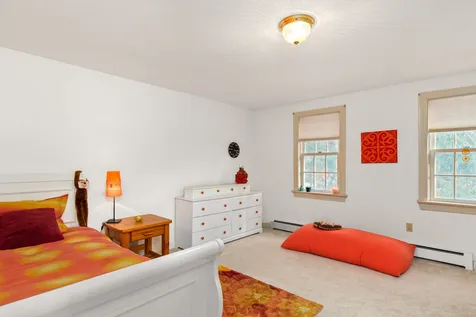 24 Surrey Lane Durham NH 03824