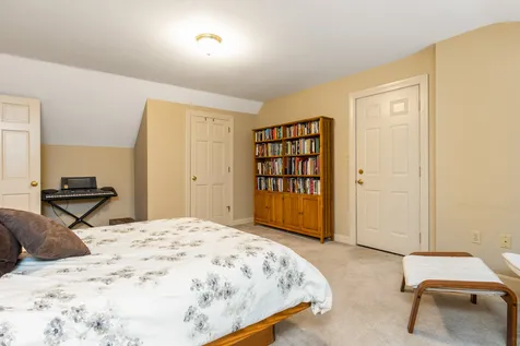 24 Surrey Lane Durham NH 03824