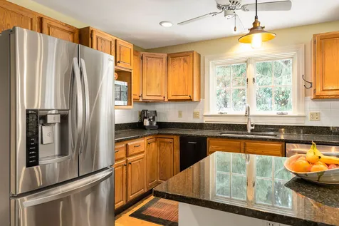 24 Surrey Lane Durham NH 03824