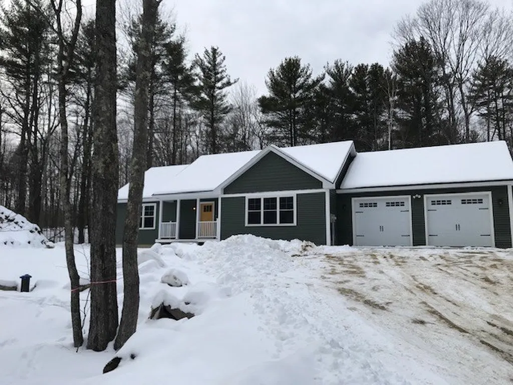 16 Maple Lane Strafford NH 03884