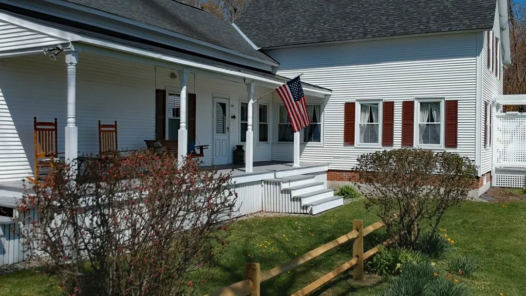 1348 S Hemlock Road Charlestown NH 03603