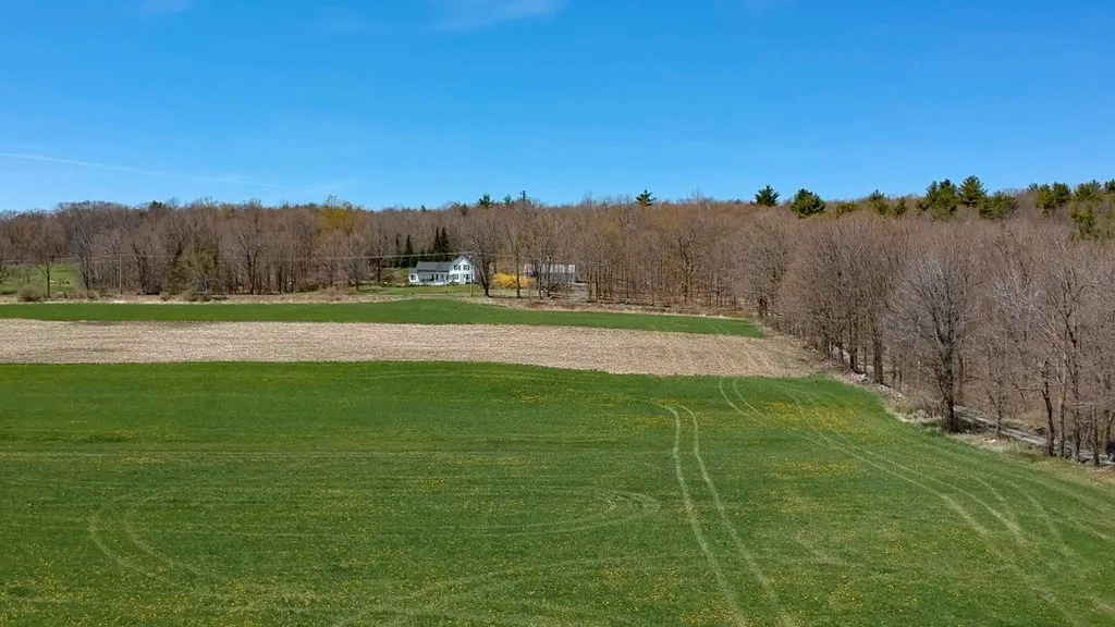 1348 S Hemlock Road Charlestown NH 03603