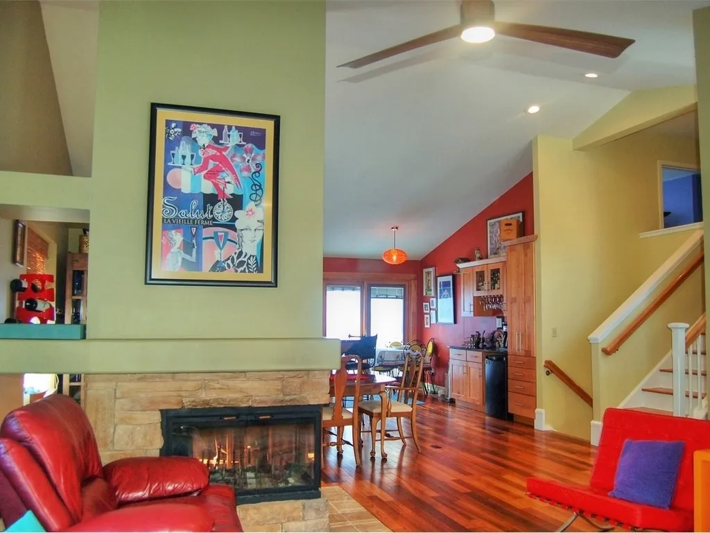 27 Iris Lane South Burlington VT 05403