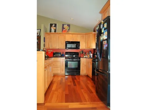 27 Iris Lane South Burlington VT 05403