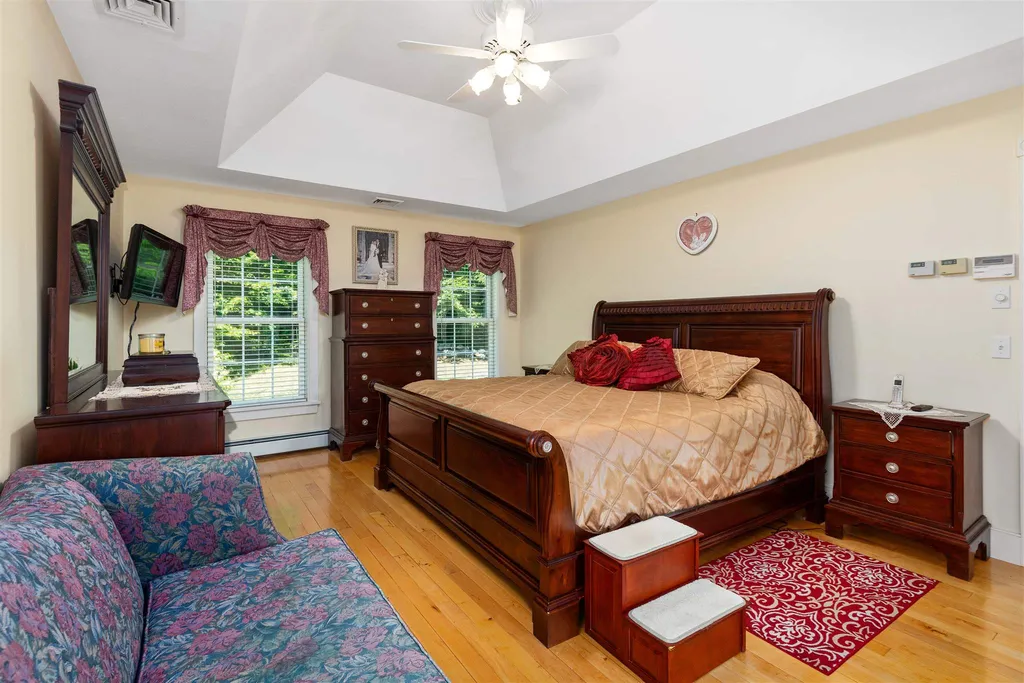 45 Kearsarge Road New London NH 03257