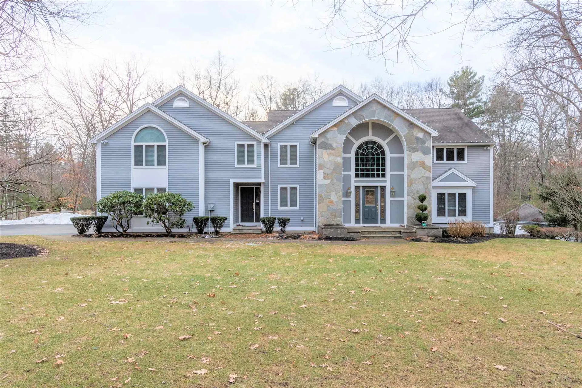 23 Hawthorne Road Windham NH 03087