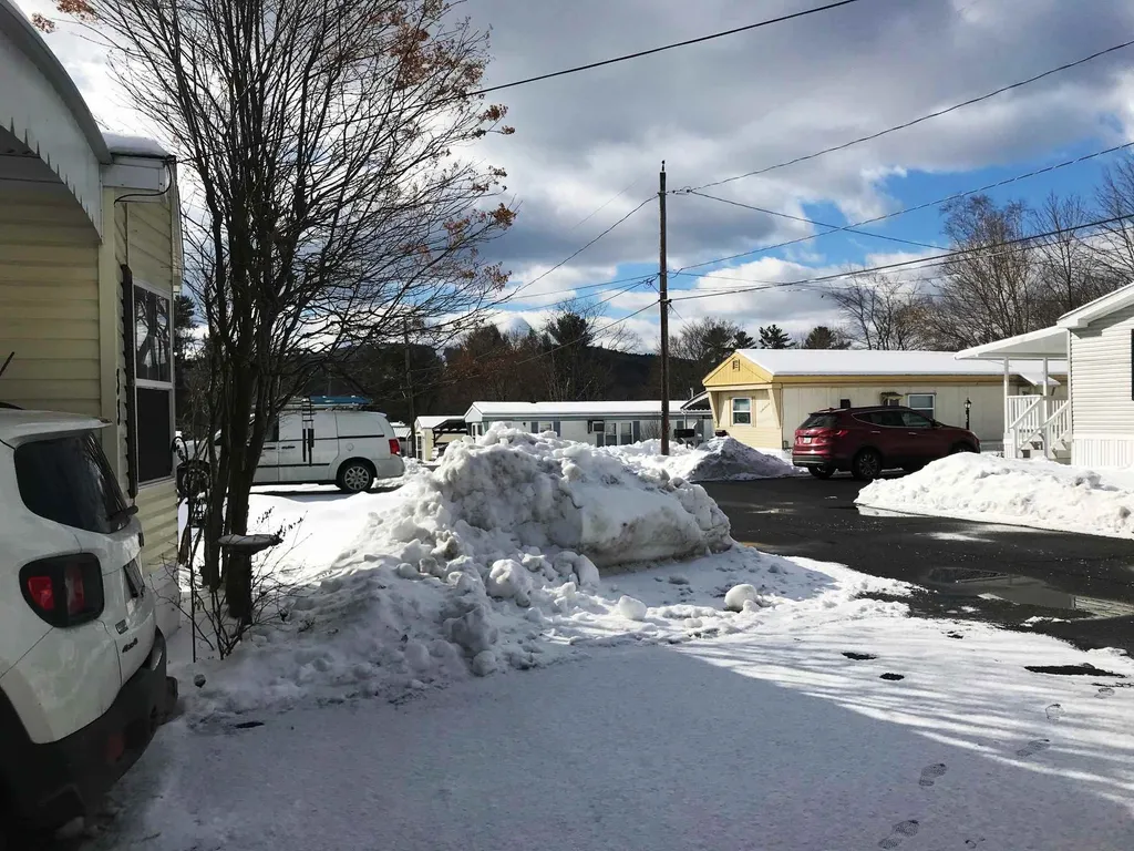 33 T Andrew Street Lebanon NH 03766