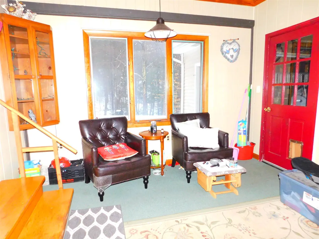 6 Tara Hill Lane Hinsdale NH 03451