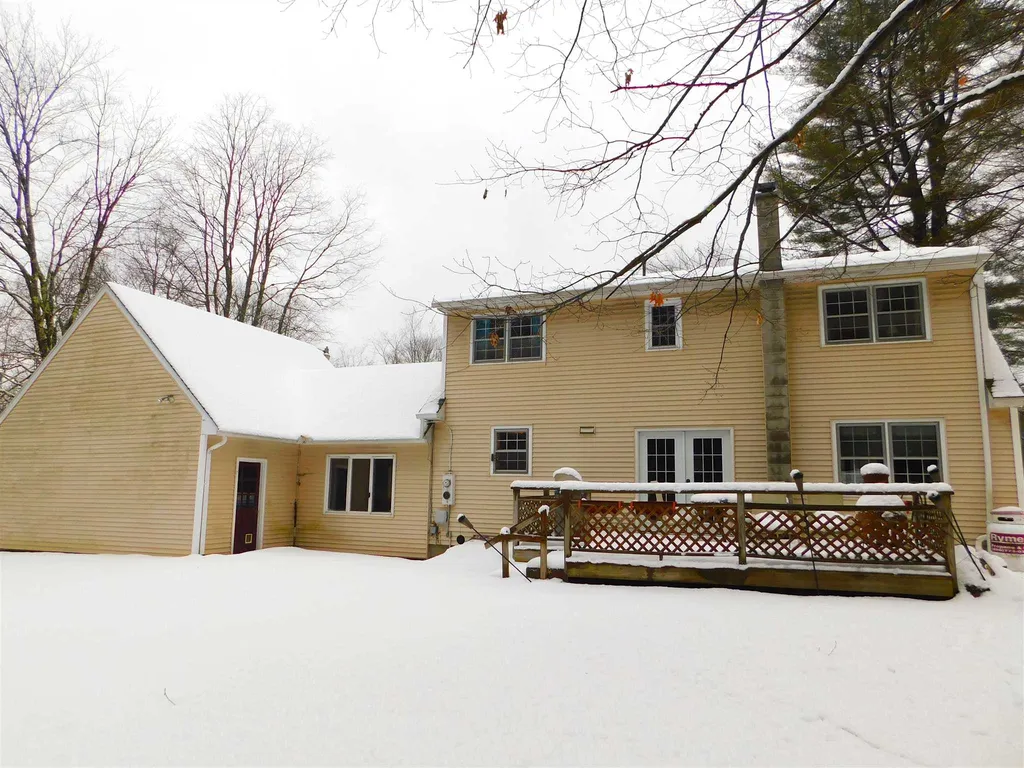6 Tara Hill Lane Hinsdale NH 03451