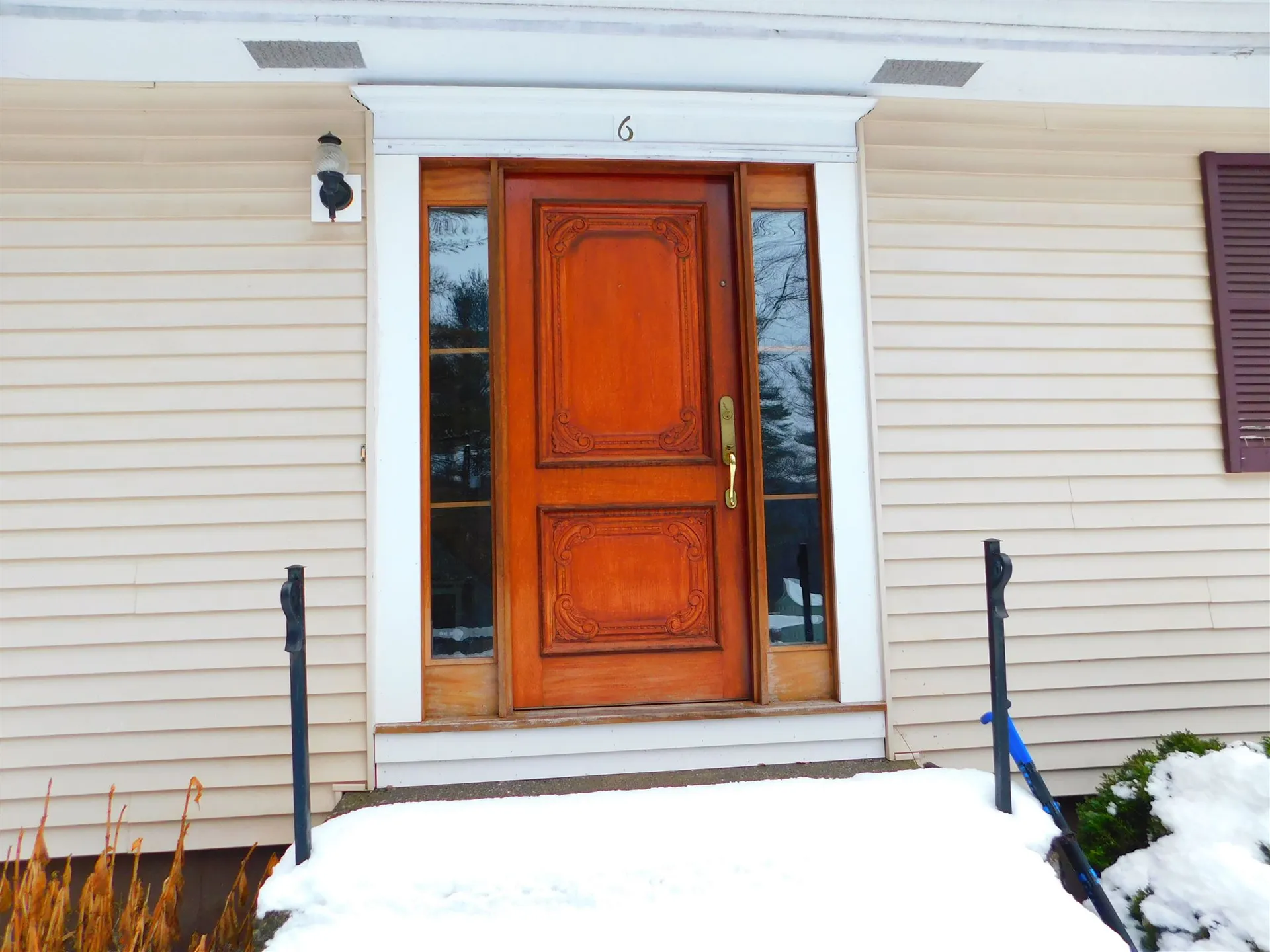 6 Tara Hill Lane Hinsdale NH 03451