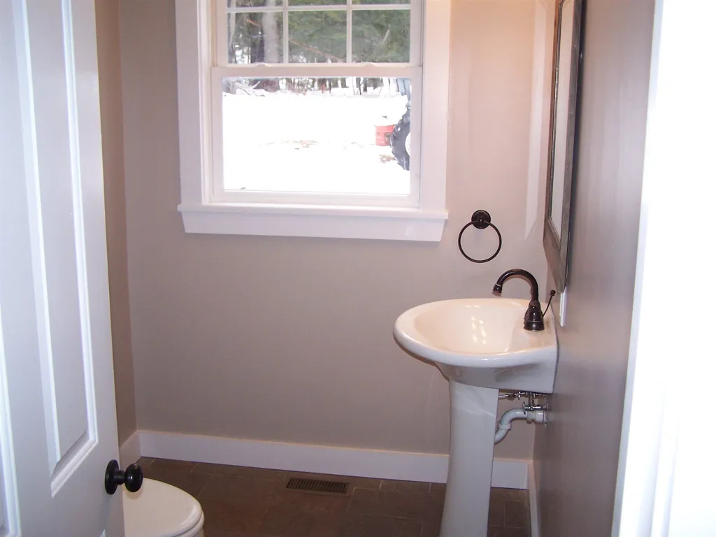 97 Parade Road Barnstead NH 03218