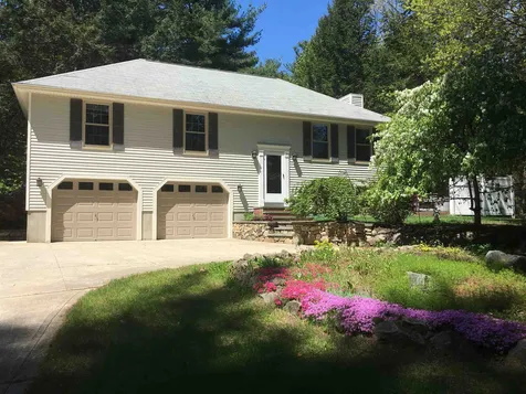 21 Spruce Lane Dover NH 03820