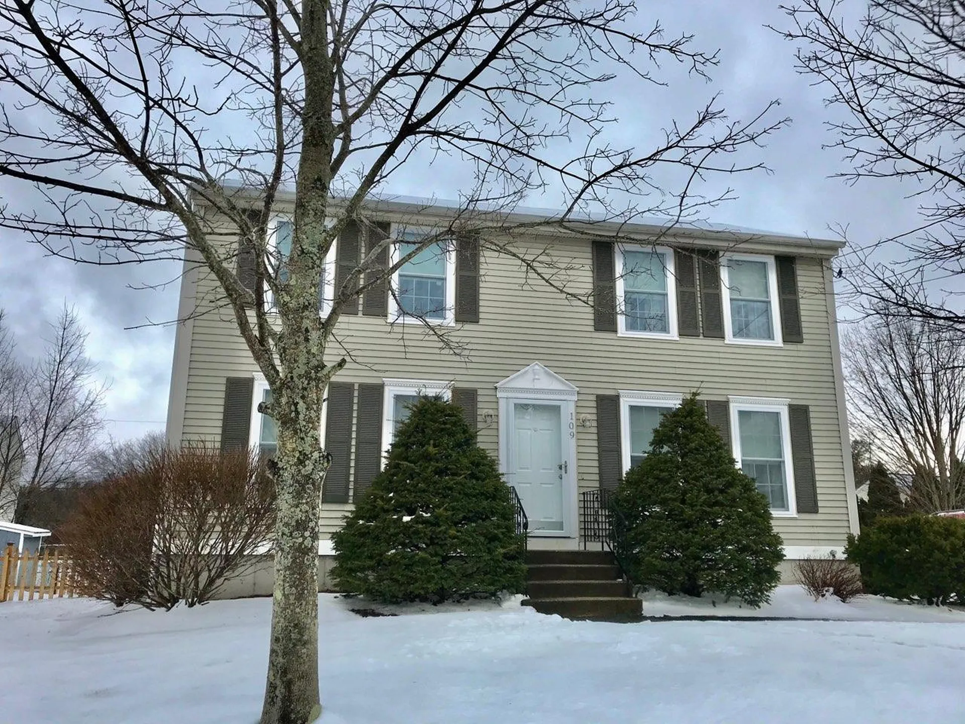 109 Megan Drive Manchester NH 03109
