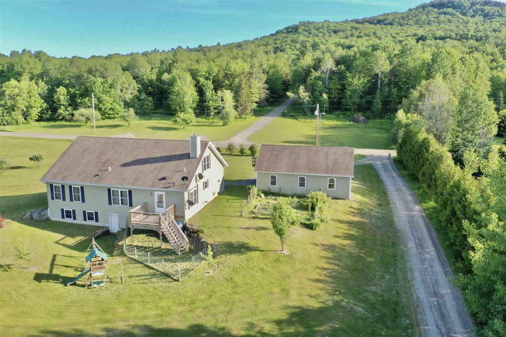 18 Memory Lane Wolcott VT 05680