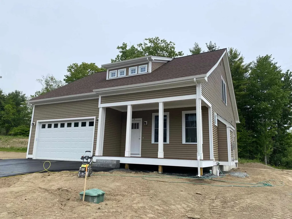 4 White Birch Lane Lebanon NH 03784