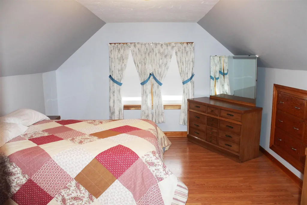 50 Pinedale Street Manchester NH 03102