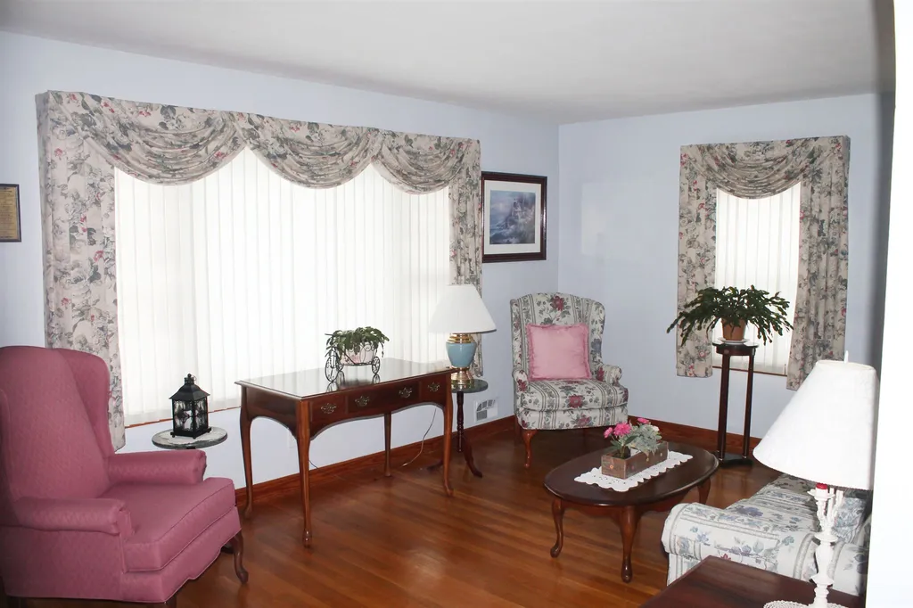 50 Pinedale Street Manchester NH 03102