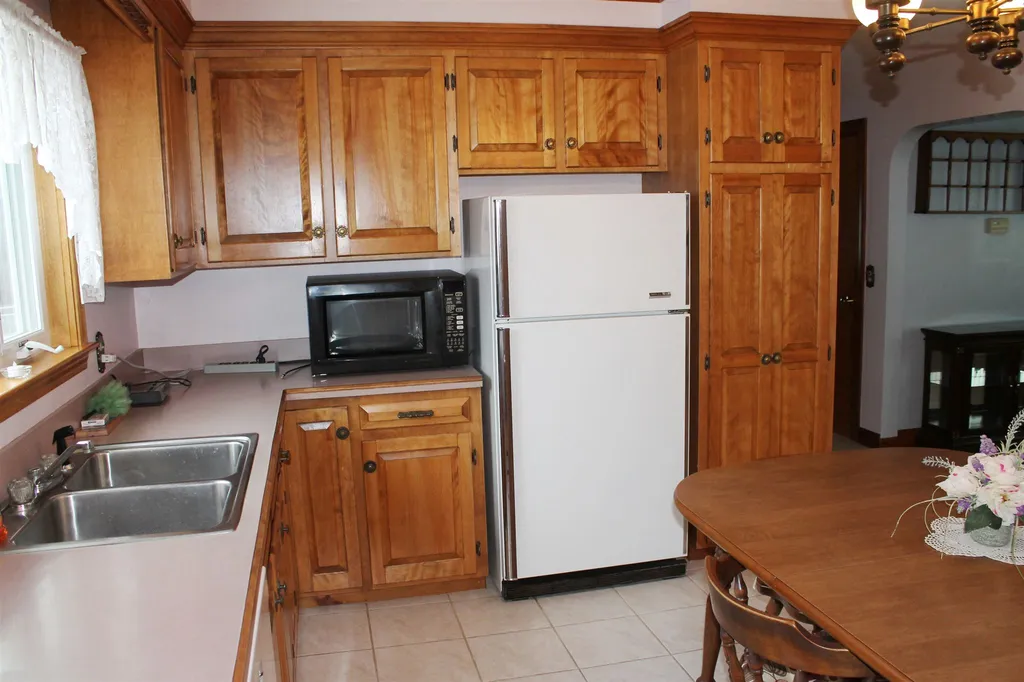 50 Pinedale Street Manchester NH 03102