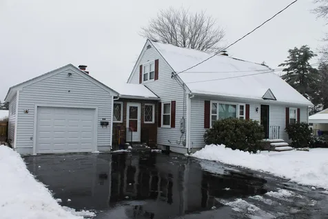 50 Pinedale Street Manchester NH 03102