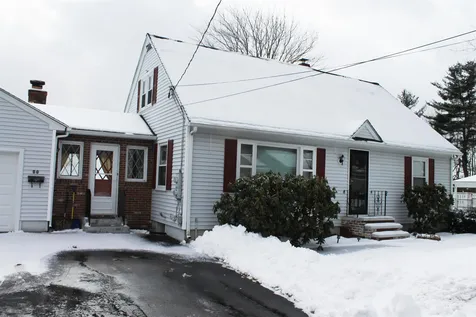 50 Pinedale Street Manchester NH 03102