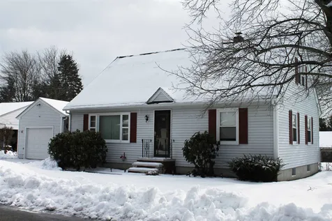 50 Pinedale Street Manchester NH 03102