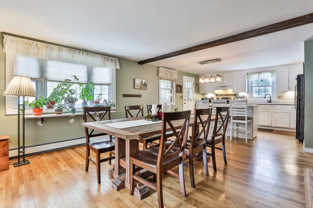 32 Hickory Drive Amherst NH 03031