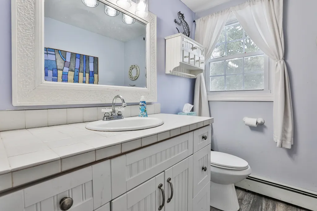 32 Hickory Drive Amherst NH 03031