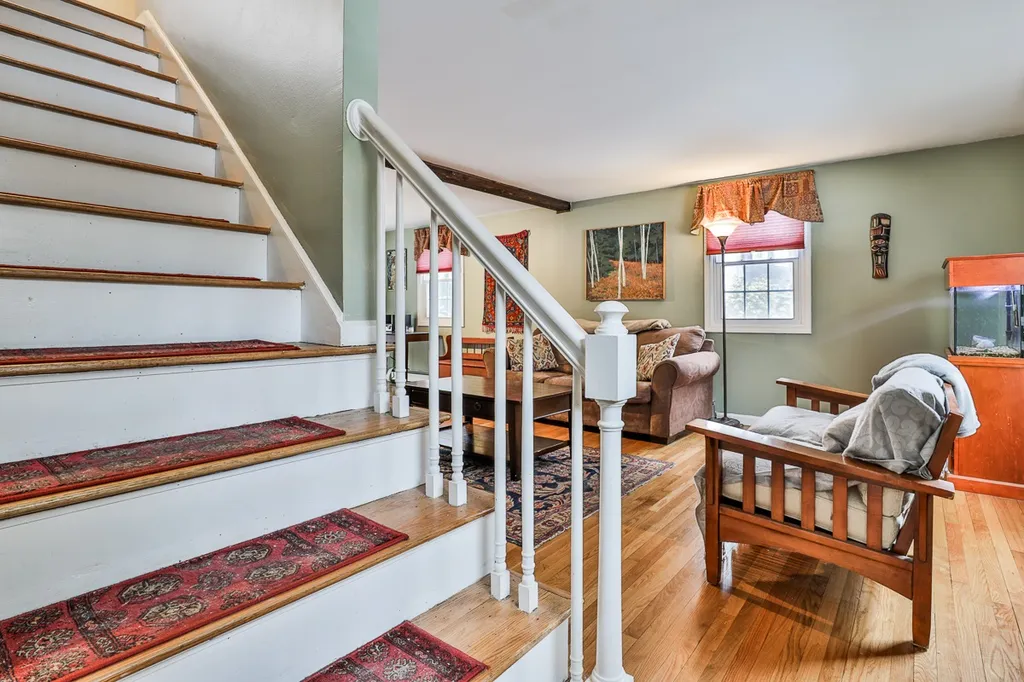 32 Hickory Drive Amherst NH 03031