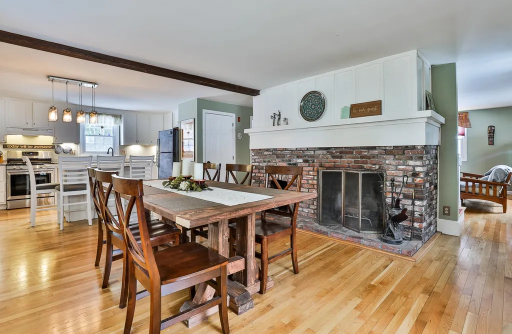 32 Hickory Drive Amherst NH 03031
