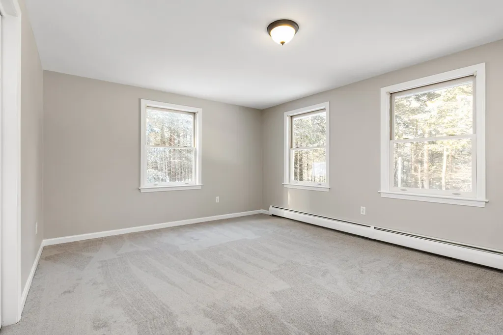 19 Spruce Lane Dover NH 03820
