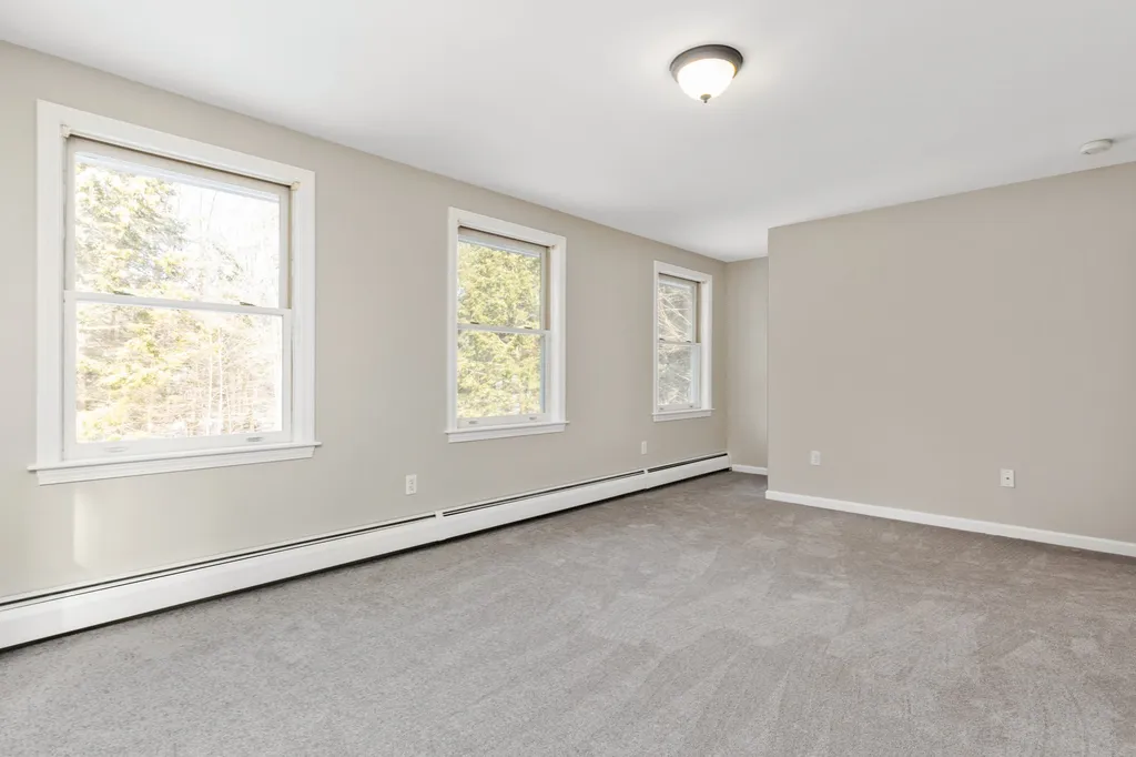 19 Spruce Lane Dover NH 03820