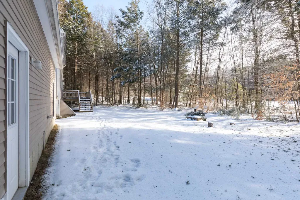 19 Spruce Lane Dover NH 03820