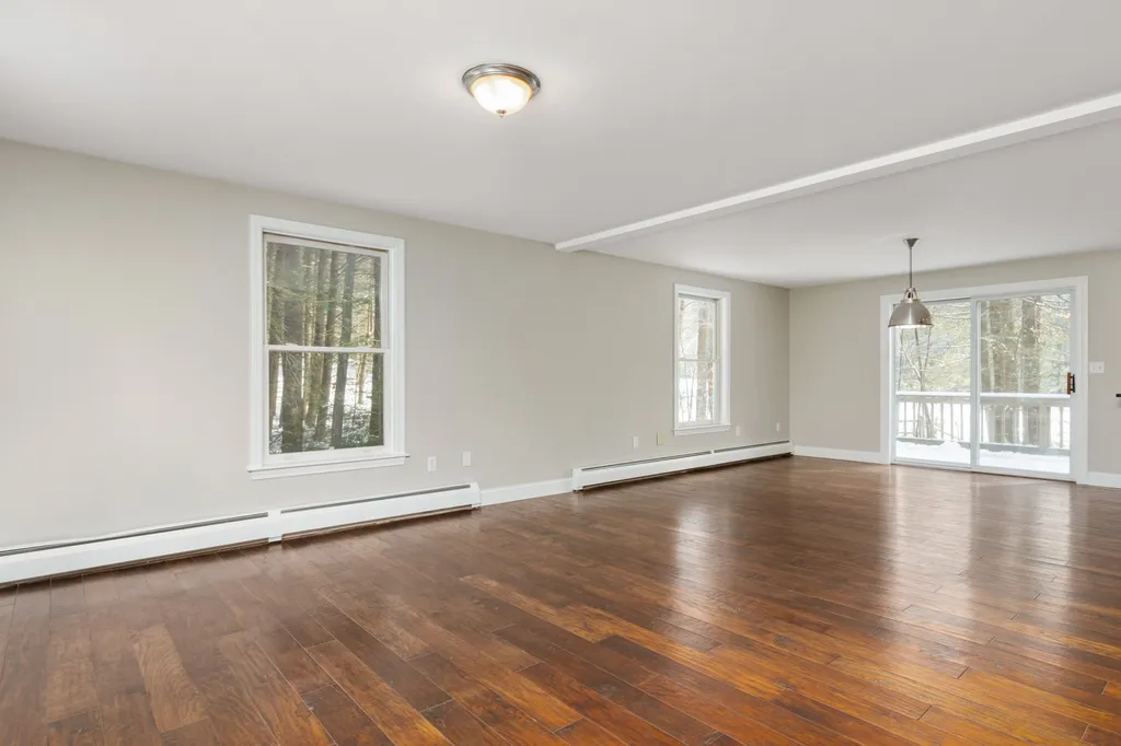 19 Spruce Lane Dover NH 03820
