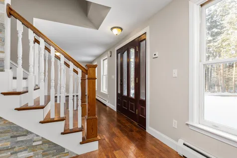 19 Spruce Lane Dover NH 03820