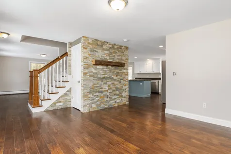 19 Spruce Lane Dover NH 03820