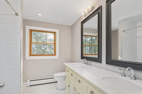 19 Spruce Lane Dover NH 03820