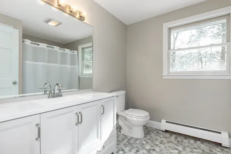 19 Spruce Lane Dover NH 03820
